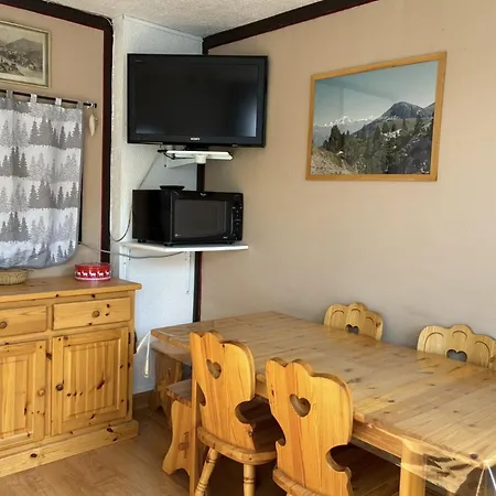 Apartment Mont Blanc - 3 Pieces 6 Personnes - Plagne Centre Mae-5084